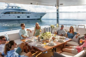 How to arrange a corporate yacht ride in Dubai?