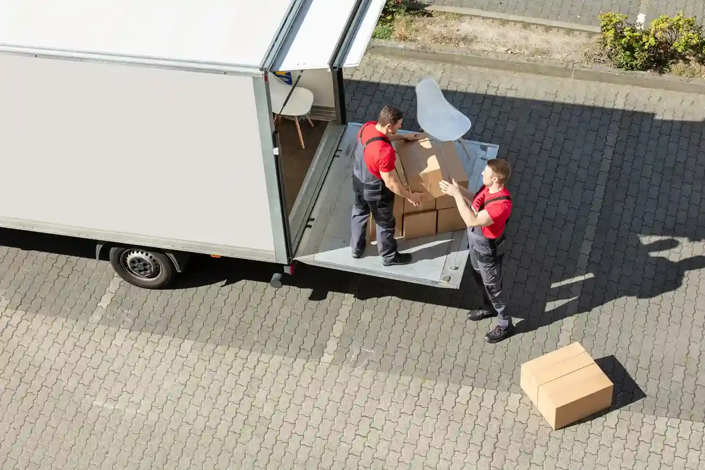 Movers and Packers